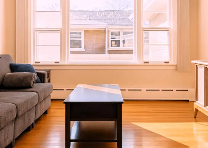 Casa de férias Spacious 2 Bedroom In Niles, Illinois With Office, Full Kitchen And 2 Baths Niles